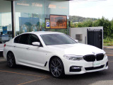 BMW在庫保有台数常時100台以上!ご来店の際はBMW本店(厚木市下荻野140-1)にご来店ください!弊社自慢の全天候型ショールーム!BMW在庫保有台数常時100台以上ございます!