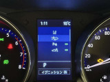【プリクラッシュセーフティー】前方の自動車を検知し、追突の危険性が高まったら、音や警告灯などで警告し、ドライバーにブレーキ操作を促します!
