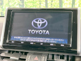 【純正9型ナビ】人気の純正ナビを装備しております。ナビの使いやすさはもちろん、オーディオ機能も充実!キャンプや旅行はもちろん、通勤や買い物など普段のドライブも楽しくなるはず♪