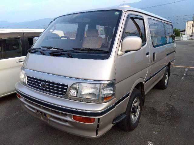 ハイエース3.0 スーパーカスタム セミミドルルーフ ディーゼル 4WD
