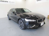 S60 走りのダイナニズムと流麗なデザイン、そして快適性を、美しくバランスさせています。