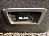 AC100V、1500Wのコンセントを車内に設置。アウトドアや駐車場で野外のコンセントとして利用できます。また、停電などの非常時にも使える便利な機能です!