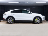 カイエンクーペ Eハイブリッド ティプトロニックS リアセンターシート 4WD 