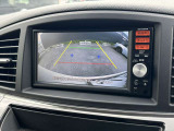 バックモニター付です。駐車時に確認できて難しい駐車も安心です!
