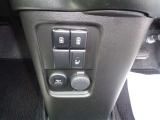 運転席シートヒーター付