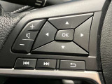 ステアリングスイッチ搭載!ハンドルひとつで手を離さなくても運転中視線をそらさなくても操作が出来て便利です♪