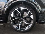 Audi Approved大阪南は正規ディーラーであることはもちろんのこと、保険代理店でもあります。セールススタッフは保険の有資格者ですので保険のご相談もお任せください。
