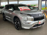 アウトランダー PHEV 2.4 P 4WD 