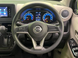 【ステアリングスイッチ】運転中、前方から目線をそらすことなく、オーディオ等の操作が可能な便利機能!安心&快適なドライブを演出してくれます♪
