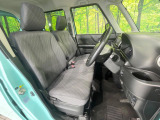 運転席シート廻りは使用感も少なく、良好な状態となっています。丁寧に使われていたことがよくわかりますね。