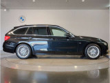 【BMWの伝統-3】BMWのお車は、“駆け抜ける歓び”を体現しております。走行の安定性とコーナリングの良さを追求し、思い通りにハンドルの操作可能です。