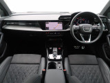 Audi Approved大阪南は正規ディーラーであることはもちろんのこと、保険代理店でもあります。セールススタッフは保険の有資格者ですので保険のご相談もお任せください。