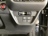 ハンドルの右下にETC2.0がついています。その下にHondaセンシング用の、VSA(ABS+TCS+横滑り抑制)解除スイッチなどを装備しています。