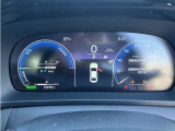 当社が誇るお車の洗浄メニュー”まるまるクリン”済みですので、室内もキレイ。気持ちよくお乗り頂けます。 まるまるクリンでは下回りの錆止め塗装、ボディのガラスコーティング、室内のスチーム洗浄を行います。