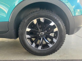 20560R16タイヤにActive専用アルミホイールを装備しております(アルミホイールに目立つ様な傷はございません)