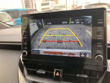 バックカメラが付いているので後方確認が非常にしやすいです。今や運転初心者も熟練者も必須装備!ついていて損はないですね♪