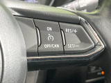【クルーズコントロール】高速道路もラクラク走行。アクセルを離しても一定速度で走行ができ、長距離運転時の負担を軽減!加速・減速も簡単なスイッチ操作で調整できます。