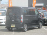 カーマックスは安心の自社認証工場、自社鈑金工場完備しております。お客様をトータルサポート致します。 ご購入後のアフターもお任せください。