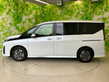 セレナ 1.4 e-POWER ハイウェイスター V 