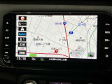 前後左右4つのカメラで、上から見たような映像をお届け、駐車時も安心、アラウンドビューモニター付(肉眼では確認し辛い左前の映像に切り替えることも可能です)。