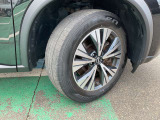 タイヤサイズは235/60R18純正アルミホイール付き!(夏タイヤ装着)冬タイヤ、ホイール注文も承っております☆