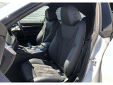 多くのかたがドイツ車に求められるのがしっかり造り込まれたシート。長距離移動時の疲労軽減はもちろん、しっかり運転姿勢をキープできる形状など、ぜひオーナーとなって体感してください。