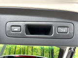 【パワーバックドア】スマートキーや運転席のボタンを押すだけでリアゲートが自動で開閉します!荷物を持っている時や、高い位置にあるバックドアを閉める際に便利な機能です♪