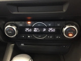 Wエアコン付きです!運転席・助手席それぞれ快適な車内でお過ごしいただけます。
