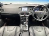 V40  Rデザイン カーボン エディション