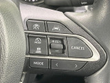 【レーダークルーズコントロール】高速道路での長距離走行が楽に!!自動で速度を保つクルーズコントロールが、衝突軽減システムと連携し、前方の車両を感知して車間を保つように速度調節してくれます!!