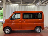【スマートアシスト搭載車】 衝突回避支援ブレーキ機能(対車両・歩行者)、衝突警報機能(対車両・対歩行者)、誤発信抑制制御機能などの機能で安全な運転をサポートします