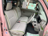 ダイハツディーラーでは「ダイハツ認定U-CAR」という基準を設け、車選びに詳しくないお客様でも「安心して選べる」をご提供しています。