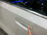 このお車は【浦和美園支店】に展示中です!ご来場、お問い合わせをスタッフ一同お待ちしております。<住所>埼玉県さいたま市緑区美園6-11-1 <TEL>048-812-2525