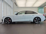 19インチのAudi Sportホイールがよりスポーティなオーラを引き立たせています。