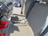 運転席はドライバーがリラックスして運転できるよう配慮されています!弊社のクルマはルームクリーニングも実施しておりますので車内もお寛ぎいただけます♪