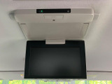 【フリップダウンモニター】大画面モニターで後席でもエンタメをお楽しみいただけます。小さなお子様にも大人気の装備です♪