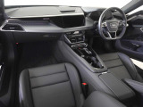 Audiのインテリアはエクステリア同様、優れたデザイン性とクオリティ、そして機能性を兼ね備えております。
