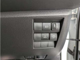 各種スイッチがあり色々な機能のON・OFF切り替えが可能。
