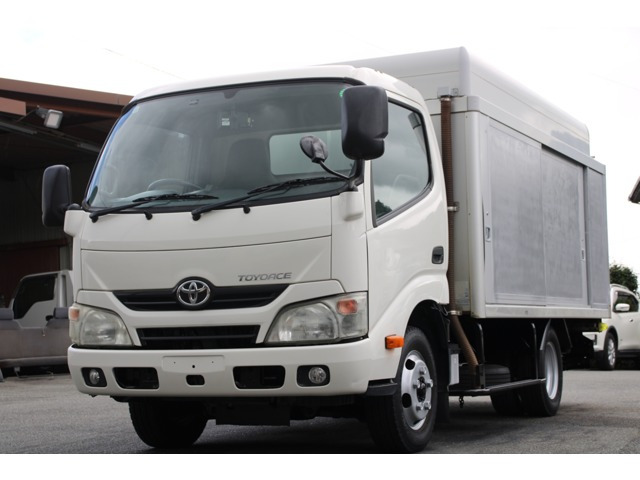 トヨエース  ボトルカー2t セミロング