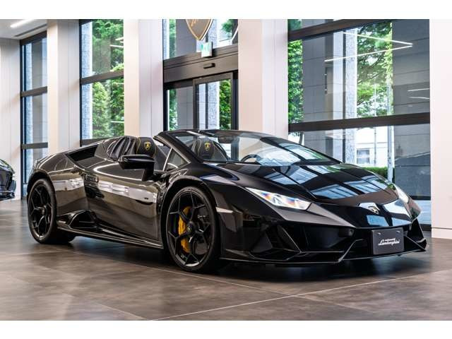 ランボルギーニ　カタログ　ウラカン ランボルギーニ ウラカンのフルモデルチェンジ / LAMBORGHINIの