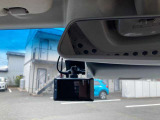 タイヤの相談も承ります。スタッドレス⇔ノーマルの履き替えはもちろん。溝が減ってきた、雨の日に不安を感じるお客様も一度ご相談ください。しっかりとご説明させていただきます。