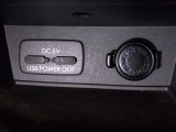 USB電源つき♪ 嬉しい装備ですね!