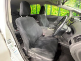 ドライバーによって運転しやすいポジションは異なり、あの車はどうなのか不安なこともありますよね。気になるお車は店頭で乗り込んでご確認いただけます♪