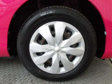 タイヤサイズは175/65R14です