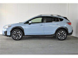 スバルの4WD(AWD)は直進安定性に優れ、日常走行から高速走行まで、さまざまなシーンで安心感に満ちた走りが愉しめます。それは悪路や泥道など左右のタイヤの路面状況が異なるシーンでも変わりません。