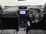 フォレスター 2.0 アドバンス 4WD 4WD 本革シート