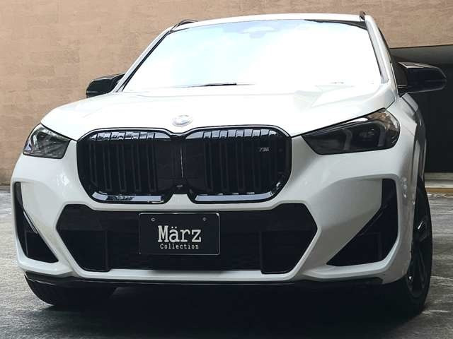 X1M35i xドライブ DCT 4WD