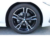 【BMWアロイホイル】軽量かつ強度に拘ったアロイホイル。走行性能ポテンシャルを引き出す設計。