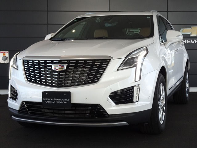 XT5 プレミアム 4WD 