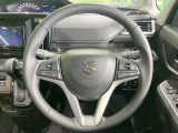 【純正革巻きステアリング】上質な革を使用することで、手にしっかり馴染みとても運転しやすいハンドルです♪